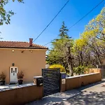 House Hideaway Novi Vinodolski By Guide Vila Ledenice