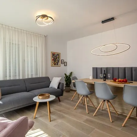 House Hideaway Novi Vinodolski By Guide 빌라 Ledenice