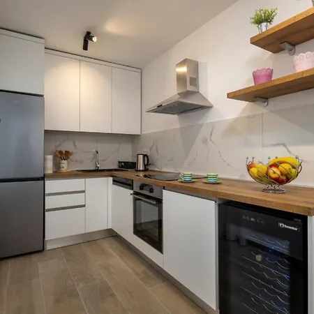 House Hideaway Novi Vinodolski By Guide Ledenice