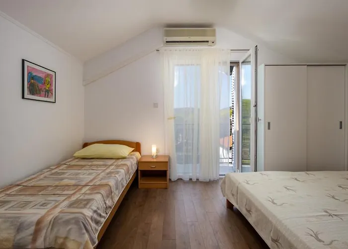 House Hideaway Novi Vinodolski By Guide