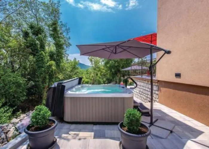 Vila House Hideaway Novi Vinodolski By Guide Ledenice