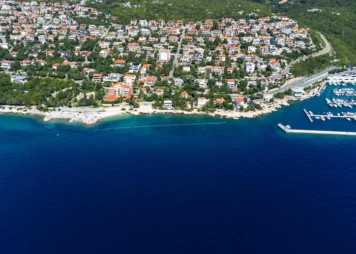 Vila House Hideaway Novi Vinodolski By Guide Ledenice