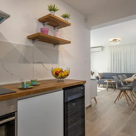 House Hideaway Novi Vinodolski By Guide Villa
