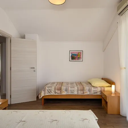 House Hideaway Novi Vinodolski By Guide